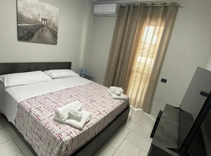 Casa Giuly 181 Oda ve Kahvaltı Napoli